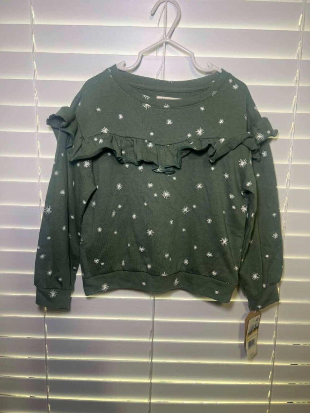 Brand New Girls' Grayson Collective Long Sleeve Crewneck Shirt, 5t.